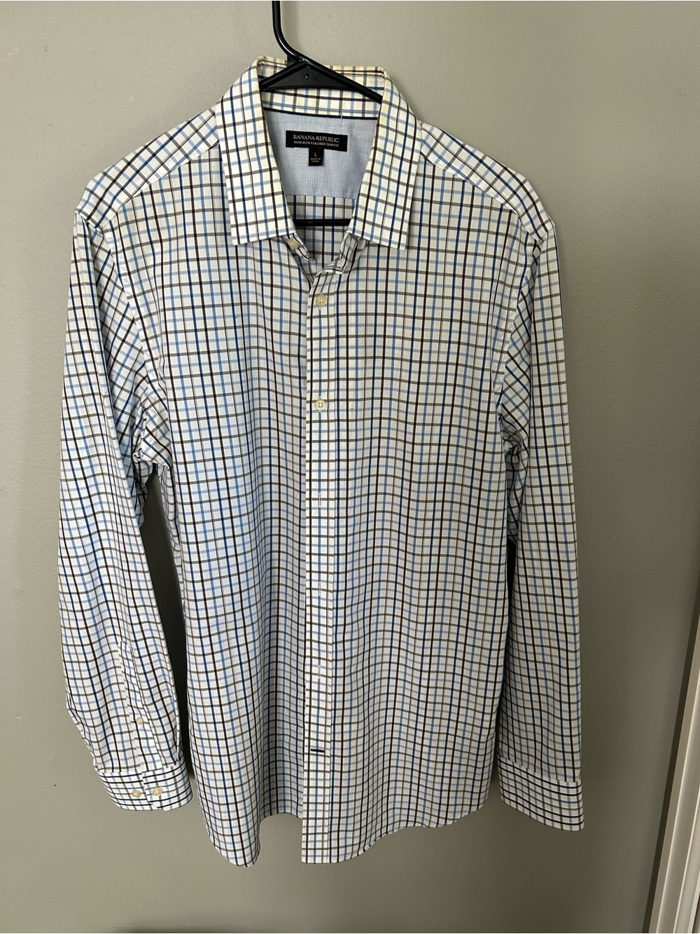 Men’s Large Banana Republic White Dress Shirt with Blue and Tan Windowpane